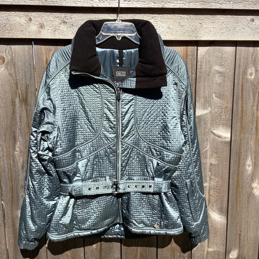EUC Nils belted ski jacket. Size 8